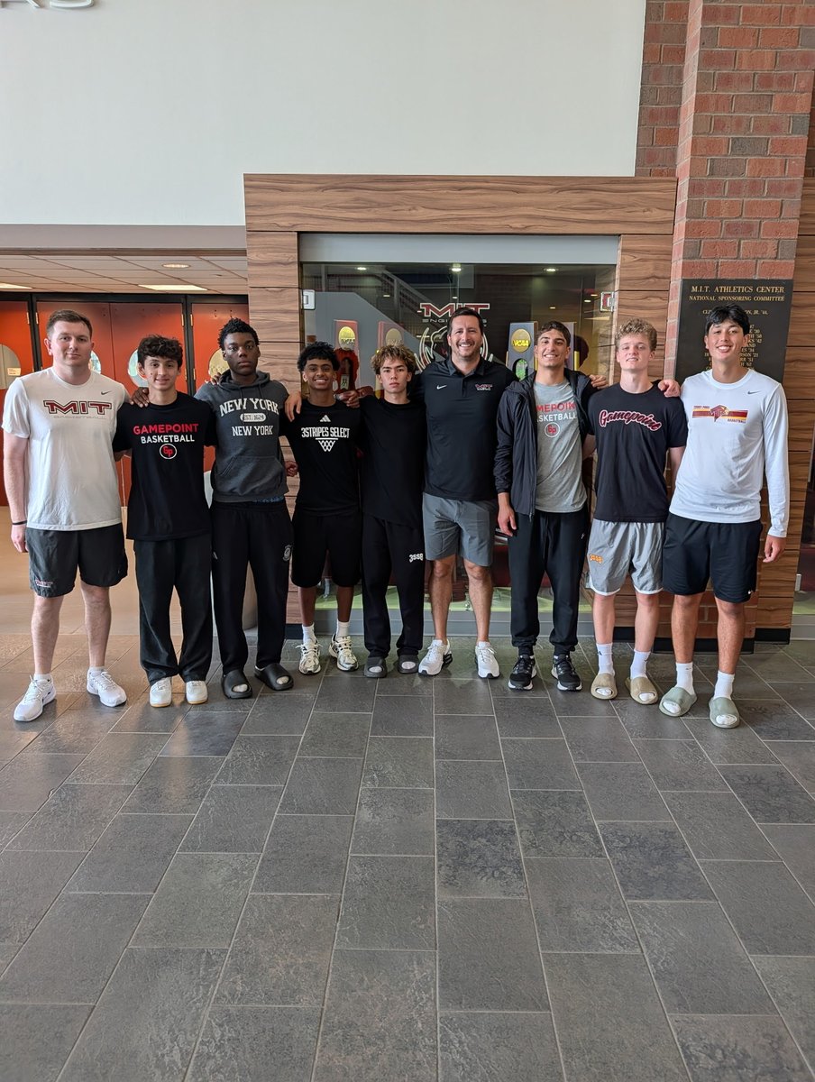e_kitz2029's tweet photo. Thank you @MITAthletics https://t.co/mFMsco0CDF