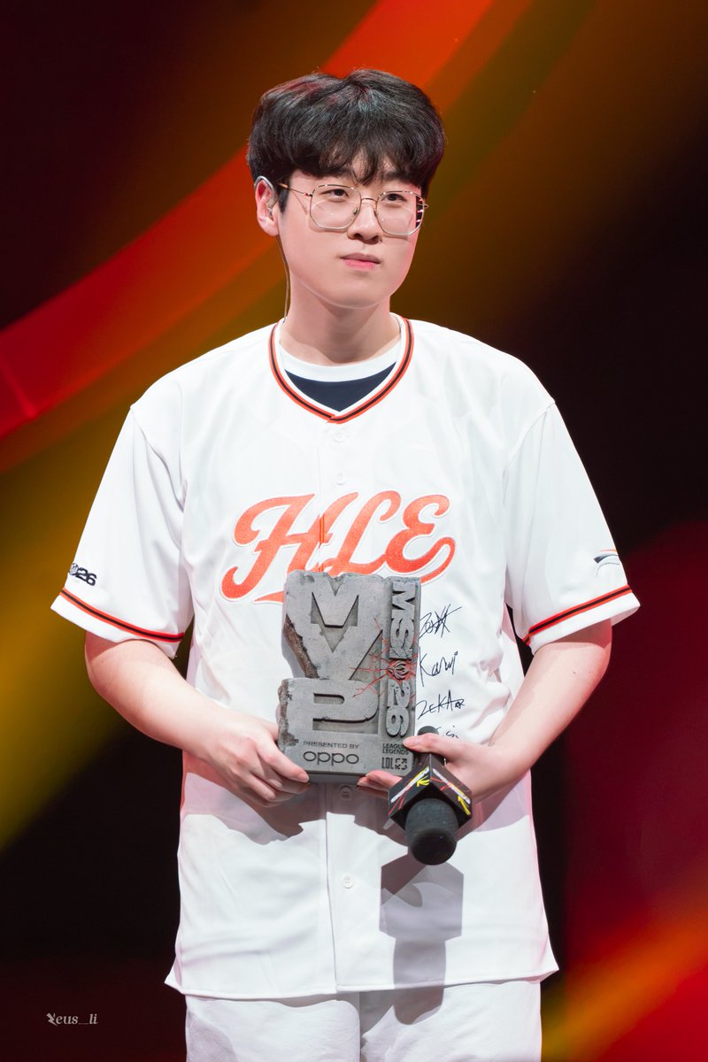 연채¹⁰ tweet media