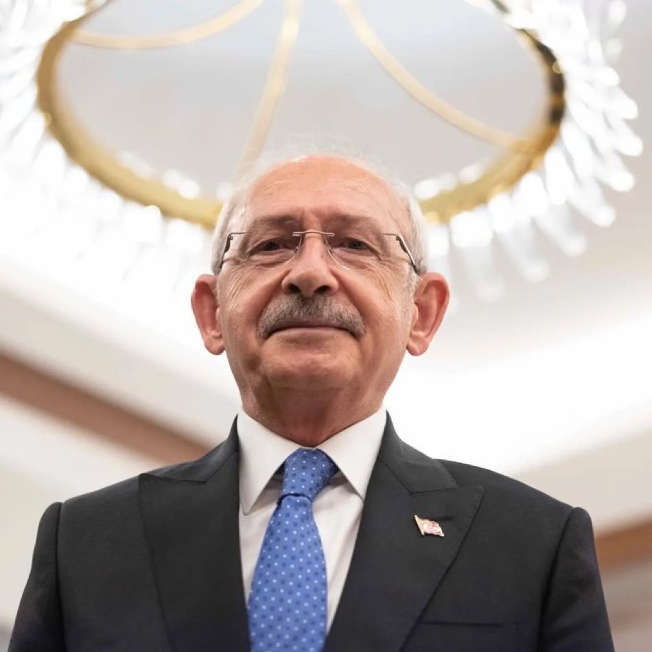 izmirgibiyiz 🇹🇷 tweet media