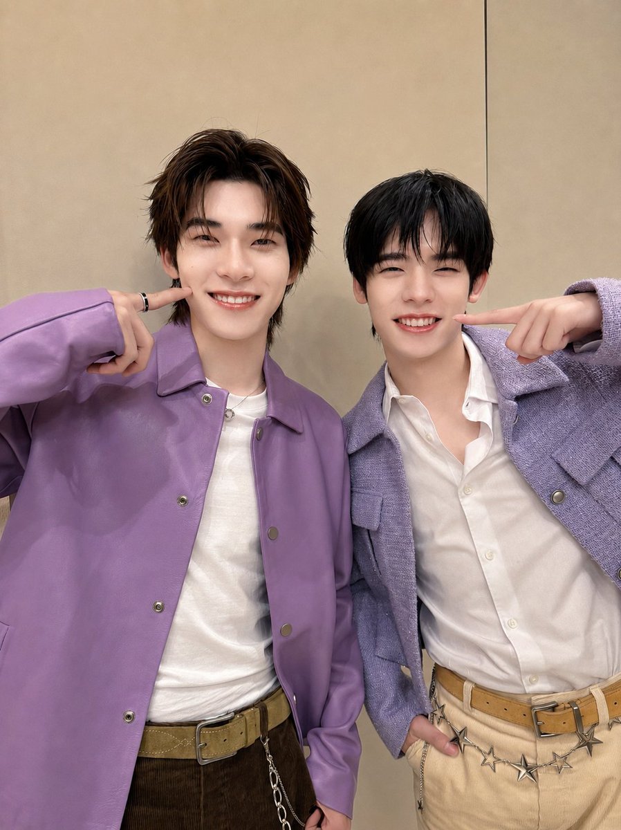 my2teepor's tweet photo. meus meninos preciosos💜🩵🥹

#teeteepor ᰔᩚ #ตี๋ตี๋ป๋อ 
#วาวา ᰔᩚ #vava https://t.co/mVqEJZBgGo