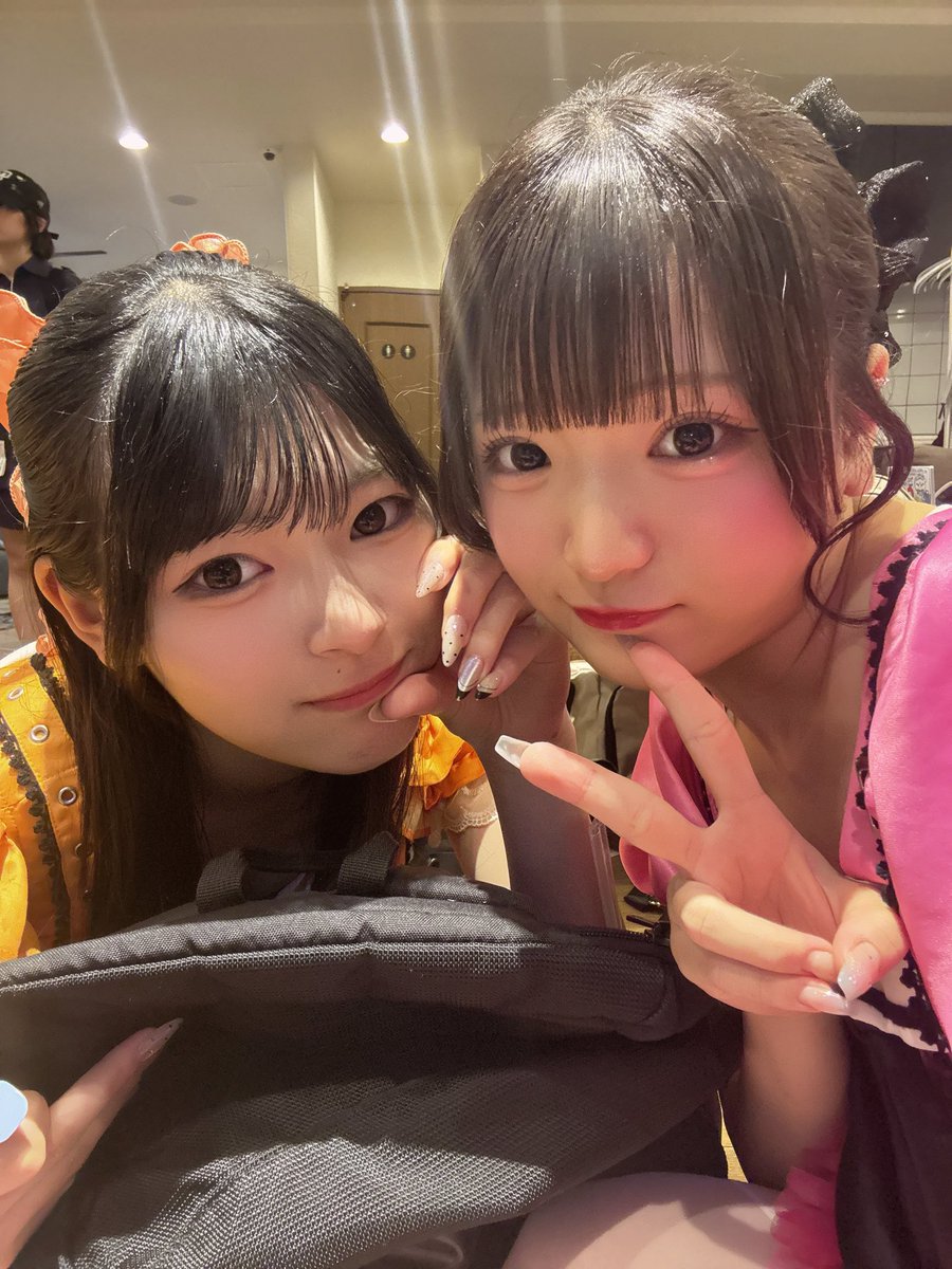 ayu_asahi1018's tweet photo. みゆきちお誕生日おめでとう🎉

頑張り屋さんで負けず嫌いなところが本当に素敵で最年少なのに頼りになる存在！
新メン同士、お互い支え合って頑張ろうね。あゆ一応相談聞くの得意だから何かあったらなんでも言ってね( ᵒ̴̶̷̤◦ᵒ̴̶̷̤ )
みゆきちにとって笑顔いっぱいの素敵な1年になりますように🎂🧡 https://t.co/dNm6UbEwQr
