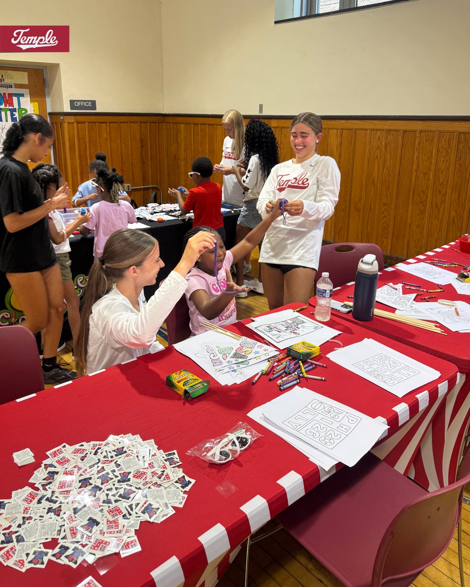 templewsoccer's tweet photo. Serving our community, one day at a time 🏘️
Had some fun at the Overbrook Educational Center (K-8) block party in West Philly!
#GoOwls | #BuiltOnBroad https://t.co/q3sBlx7HW2