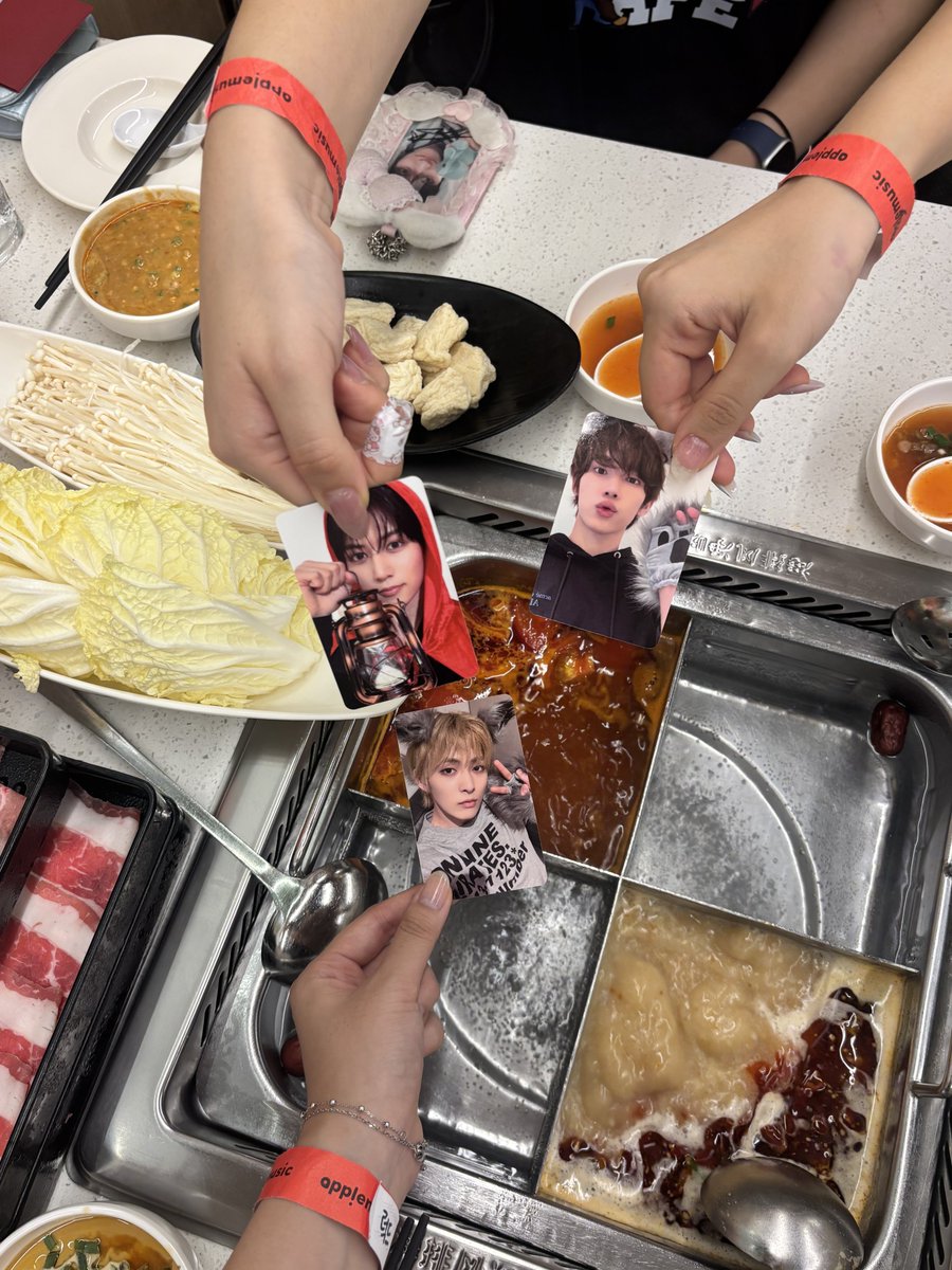 siiopang's tweet photo. 이런 무수면챌린지면 완전 환영이지 .. https://t.co/bbh47ydoYq