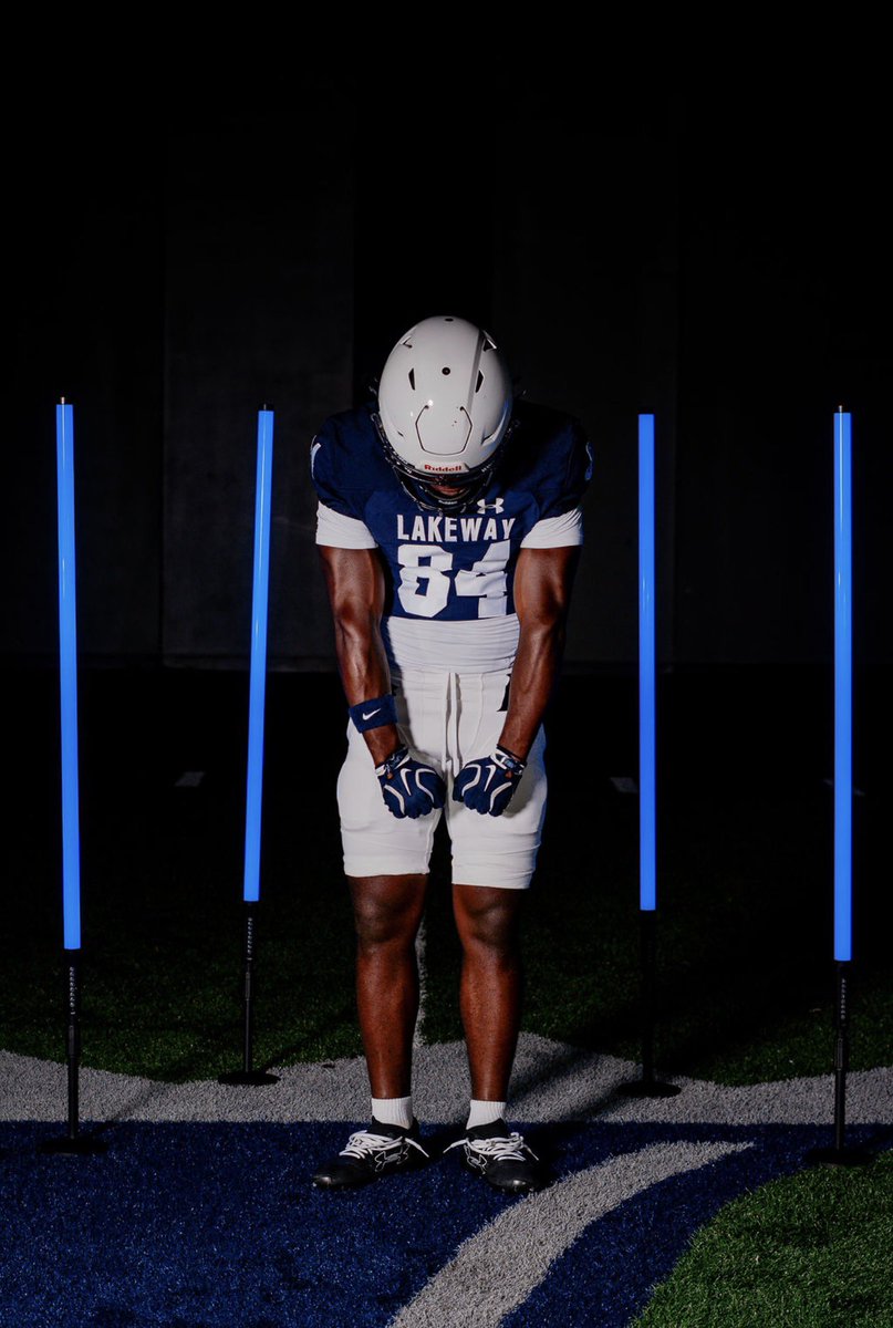 Pkhodary243's tweet photo. TIME IS UP ⌛️💆🏿‍♂️🧪
@LCACoachSellers 
@CSmithScout 
@5StarPreps 
@dykes_aaron https://t.co/Kxfk3b1e3I