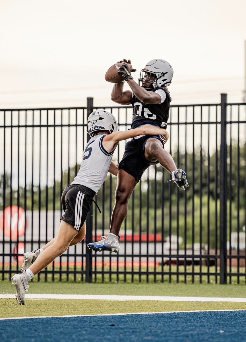 Pkhodary243's tweet photo. TIME IS UP ⌛️💆🏿‍♂️🧪
@LCACoachSellers 
@CSmithScout 
@5StarPreps 
@dykes_aaron https://t.co/Kxfk3b1e3I