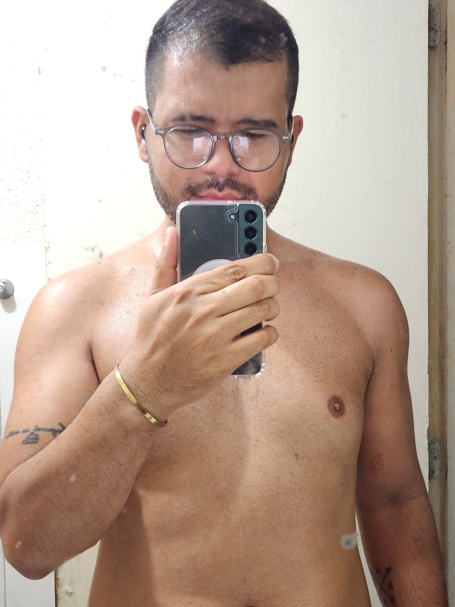 putodelana's tweet photo. @webdivonettinho https://t.co/65O4tKbFwL