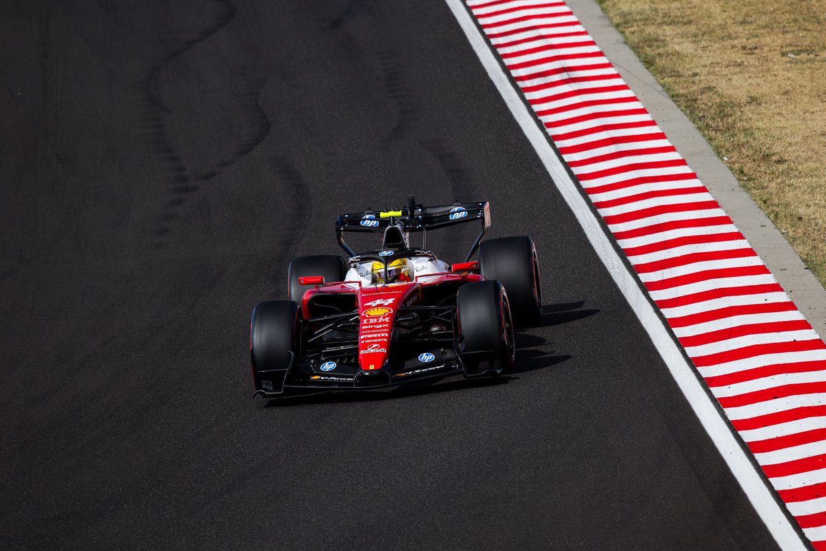 fiagirly's tweet photo. 🏁 | Lando Norris takes pole position in Hungary.

Lewis Hamilton P2
Charles Leclerc P3

it’s on tomorrow!! 🫵🏽🫵🏽

#HungarianGP 🇭🇺 https://t.co/mBIgNtVZeT