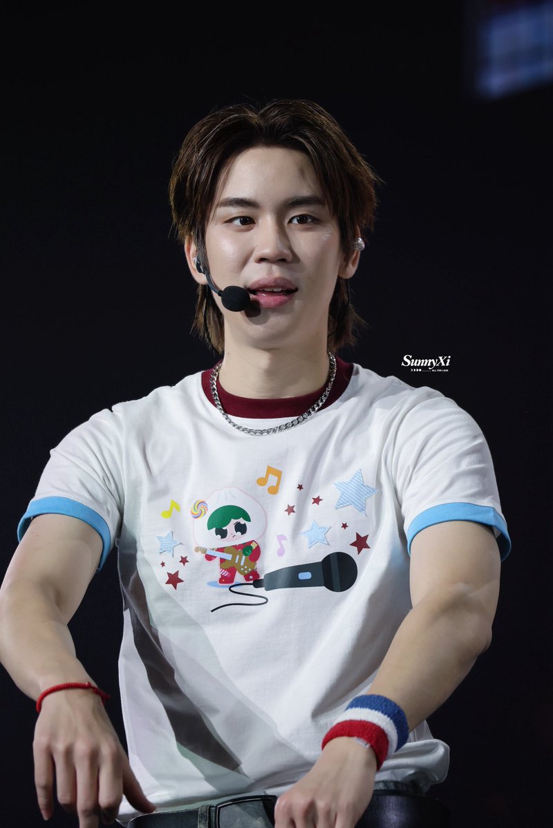 sunnyxi_1214's tweet photo. 👈🏻👈🏻👈🏻

EMBPFK CLOSE FRIENDS PARTY

#FFFPartyConcert2026D1 
#prem_space https://t.co/7uby53OeUc