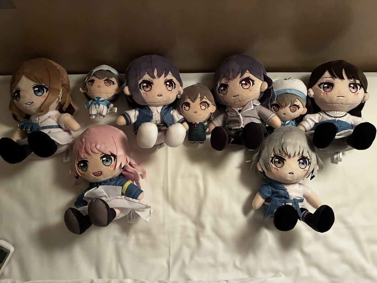 hikawa1068's tweet photo. おれは、この子達がいないと寝れないから
ホテルとか宿泊先でもこうしてる https://t.co/iYG3qtAkFF