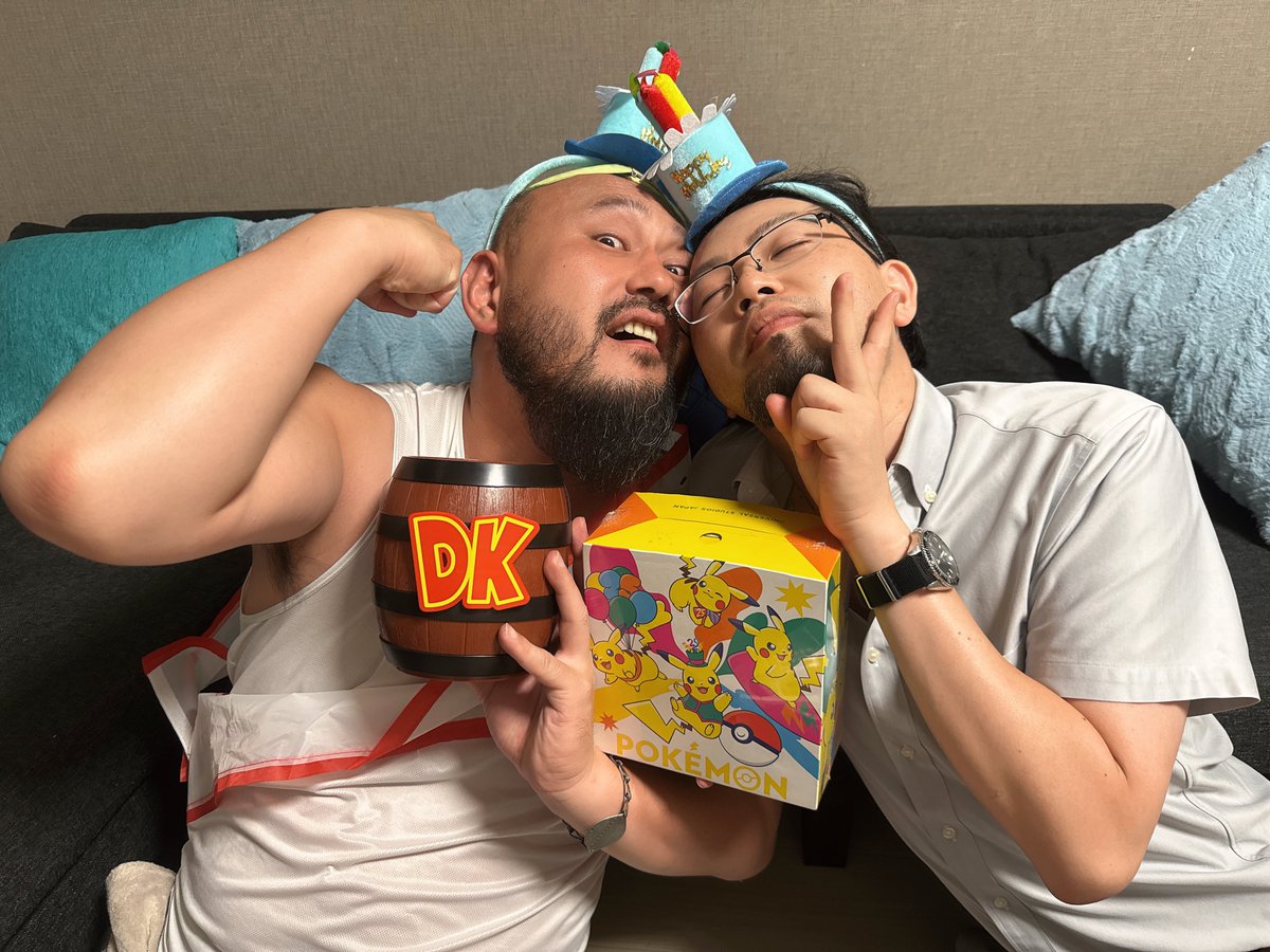 skdkrmktknd's tweet photo. ぼーちゃお誕生日7/26おめでとうなう🎂
いつもありがとさんですっっっっ🥳

みーたんも7/22誕生日だったから
昨日みんなでお祝いしたよ〜🥂 https://t.co/6W3AkFPOT7