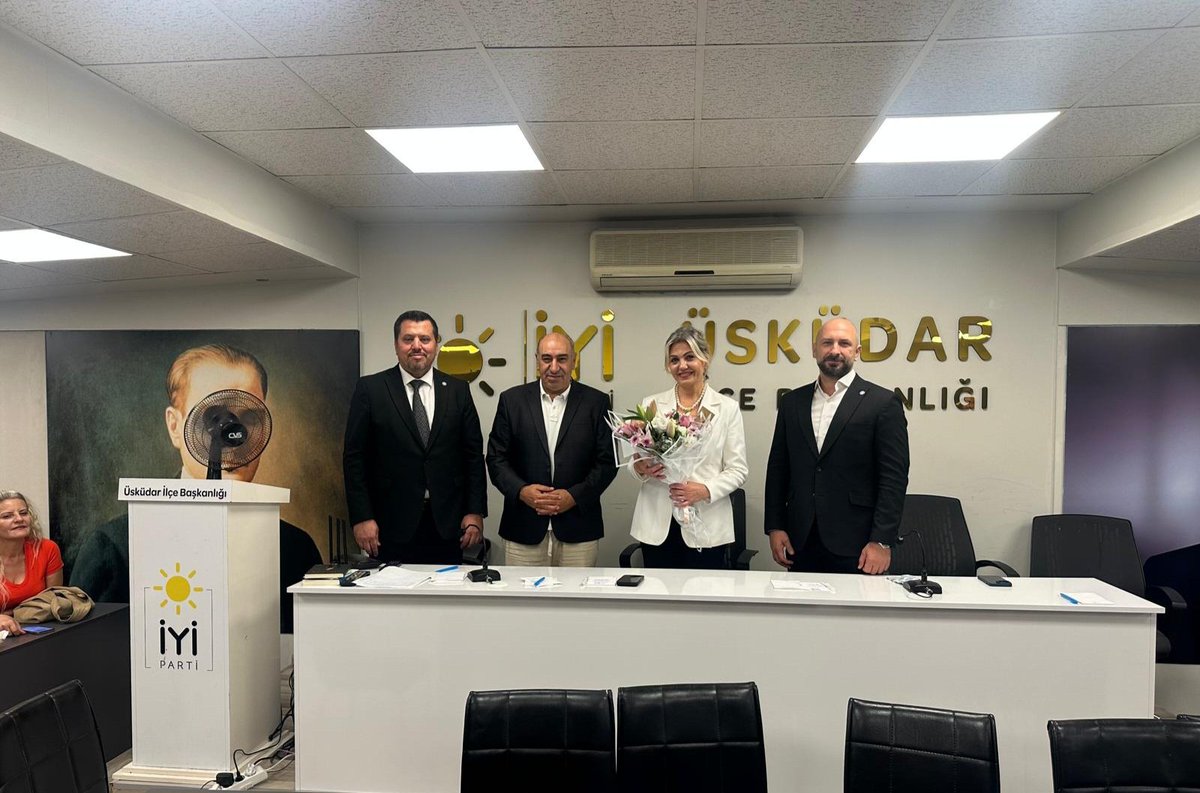 iyipartiuskudar's tweet photo. İlçe Başkanlığımız ev sahipliğinde gerçekleştirdiğimiz “Sandıktan Sahaya” Parti İçi Eğitim Programını başarıyla tamamladık.

Değerli bilgi ve tecrübelerini bizlerle paylaşan Genel İdare Kurulu Üyemiz ve Parti İçi Eğitmenimiz Sayın Tuba Alaylı Özgüç’e teşekkür ediyorum.

Programımıza katılımlarıyla bizleri onurlandıran İstanbul İl Başkanımız Sayın Yücel Coşkun’a, Beykoz İlçe Başkanımız Sayın Akif Taşdemir’e, Çekmeköy İlçe Başkanımız Sayın Serdar Kemik’e, yönetim kurullarına, üyelerimize ve tüm teşkilat mensuplarımıza teşekkür ediyor; birlik ve kararlılıkla çalışmaya devam ediyoruz. 🇹🇷

#İYİParti #İYİPartiİstanbul #İYİPartiÜsküdar #İYİlerYolda