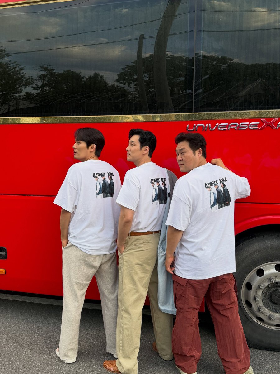kangkiyoungs's tweet photo. i'm gonna miss them so fucking much https://t.co/KxHKrKhyNr