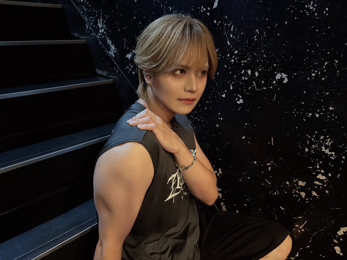 zerohz_leo's tweet photo. 1部：男限定 / 2部：女限定

零[Hz]として初の試みでした。
どちらもそれぞれ良さがあって最高に熱くて、皆んな思いを届けてくれて、また必ずやりたいと思ったわ🔥

まじでありがとー！！💪 https://t.co/ZtRjeMnDOy