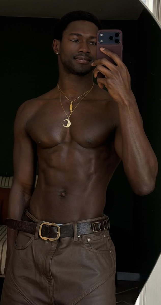 TheHottestMen_'s tweet photo. Round III - Group VII - Only round of votes:
Sadiq Desh / #Nigeria / 30 / Model / Instagram: sadiqdesh
#SadiqDesh
(πΈ Credit to the rightful owner. Dm for credit/removal) https://t.co/lmc3A33U7V