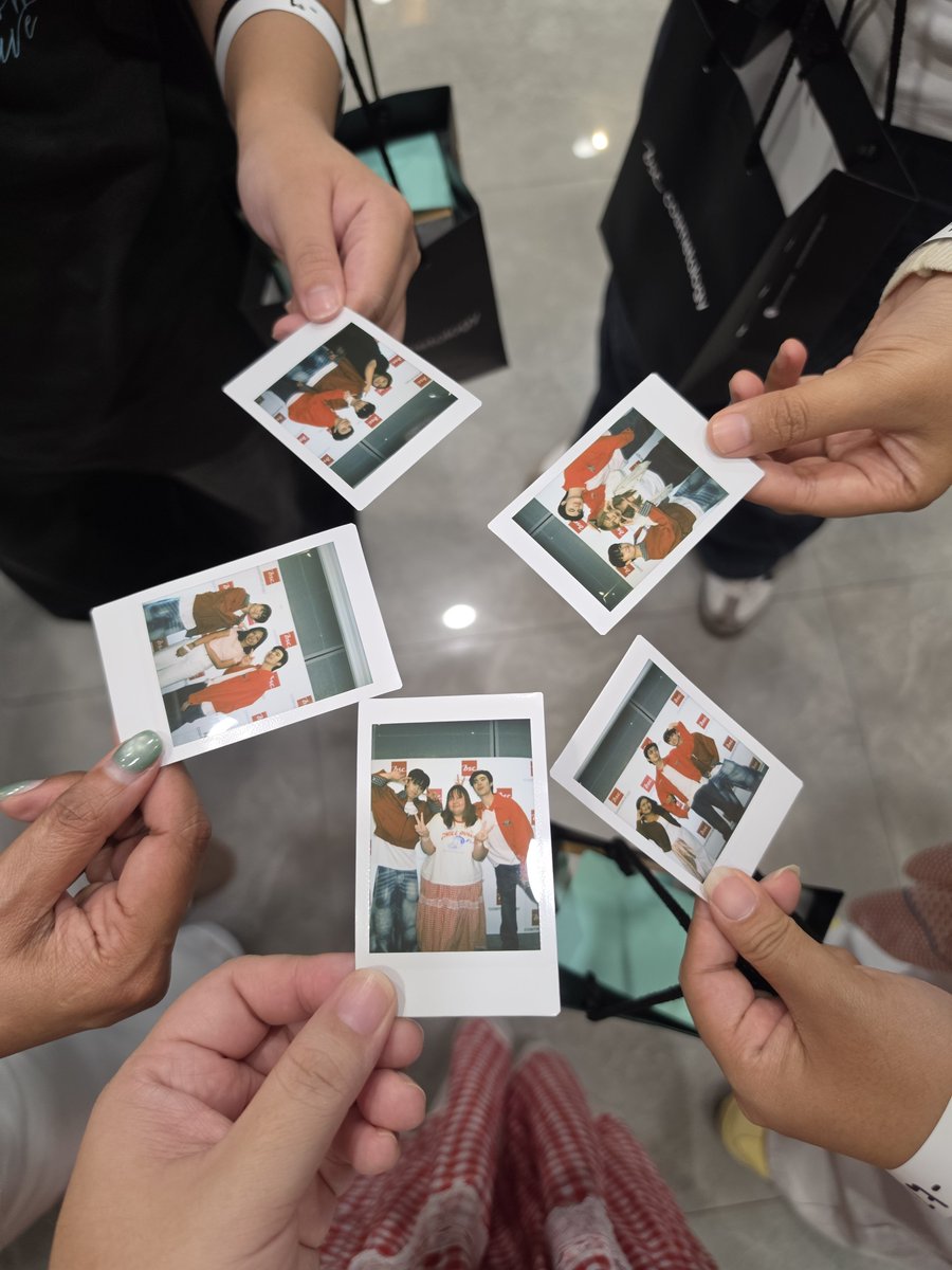 kangnajaa's tweet photo. 2:1🤭
#BSCLOCKITFITXTHEEWAVE
 #tthi_eks #waavetnp https://t.co/i792Xbu7Wv