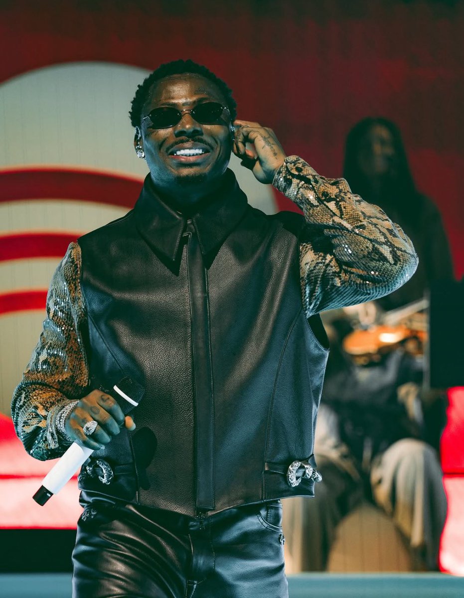 hypetribeng's tweet photo. 🚨Asake’s “M$NEY Live in London" recorded 1.24 MILLION streams on Spotify Nigeria in its first day of release 💿 https://t.co/5kn6lOHrbK