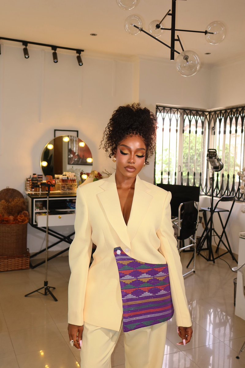 OfficialSwazzi's tweet photo. Styled Uche Montana in Emmykasbit https://t.co/CC57jlBj0R