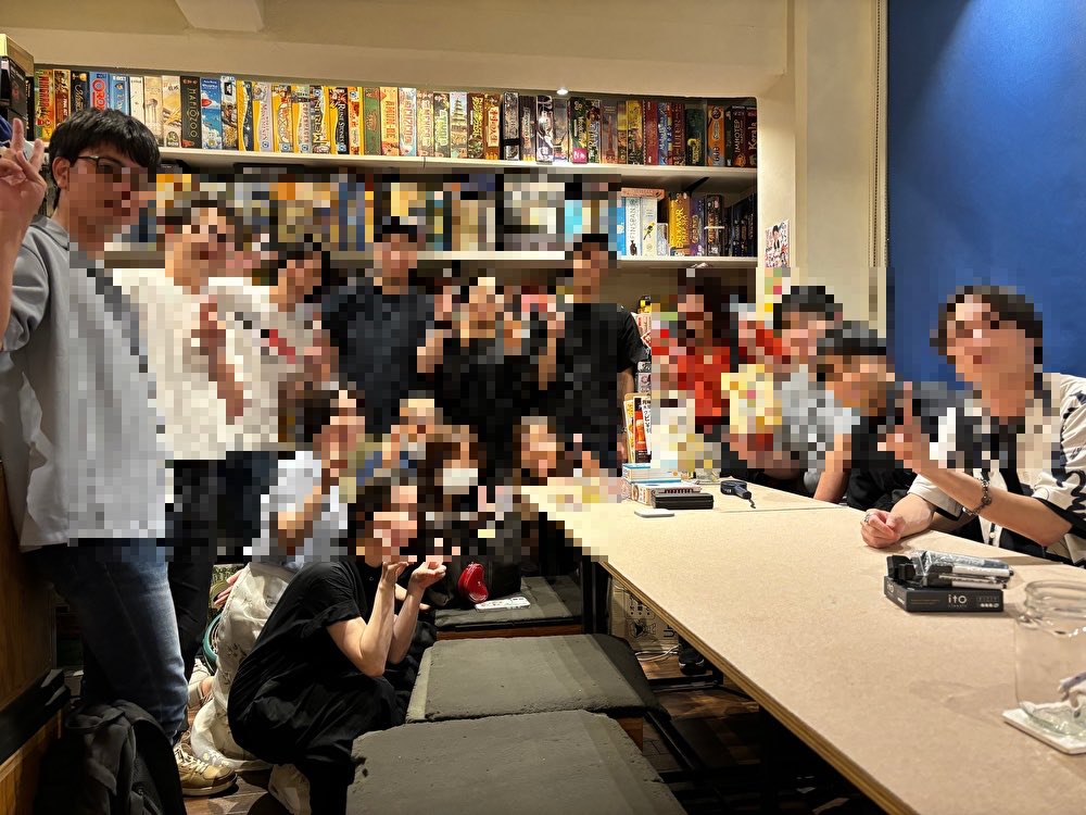 TSUTAYA2002's tweet photo. 今日は映画サークルでボードゲームカフェを貸し切ってゲーム大会をしました！ https://t.co/CR6X4H1FvG