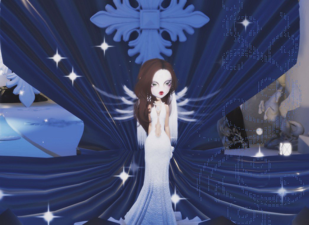 hecateparty's tweet photo. tysm @InsideMargiela for letting me walk and tysm to @sunghanbiniiiie &amp; @faithvirelli for putting this together 🤍 https://t.co/7Z7UsV700G