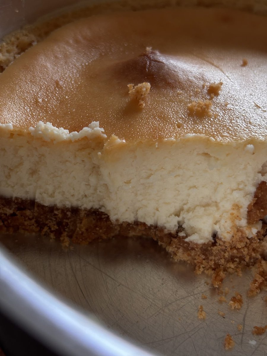 cinderlycindy's tweet photo. cheesecake!
the dopamine rush that cheesecake elicits burns more calories than it has in it! https://t.co/TZmFe2gNZi