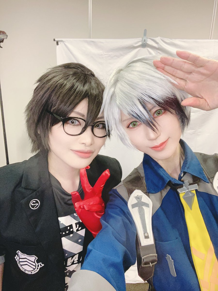 rokiakyun's tweet photo. #好スタカメラWS写真展
ヘキラさんに写真展の詳細聞いたらルドガーで来てと言われてホイホイ行ってきました！
写真展示拝見したり熱い話や撮影方法大変面白かったです
そしてライティング組んでの撮影もしてたよ凄いね✨
明日もやってるので渋谷に寄ってみては如何でしょうか https://t.co/fWvI6gdxLA
