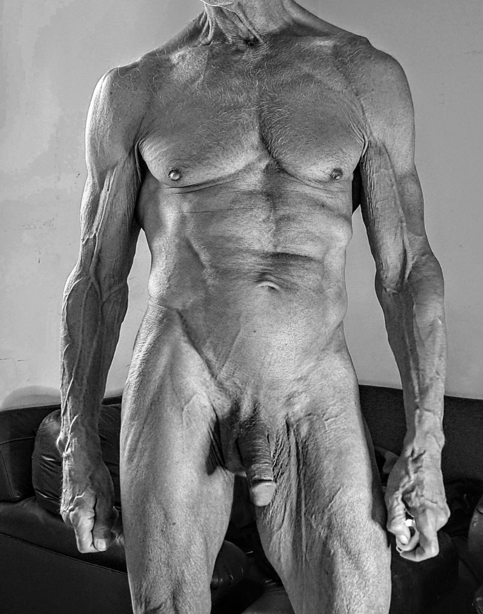 dix_steele's tweet photo. Self Photograph
100322
#muscleworship #maturesexy #muscletop #muscledaddy #musclephotography #eroticphotography #cockworship #eroticart #nudefineartphotography #nudemale #nudephotography https://t.co/eNU7tSE3HO