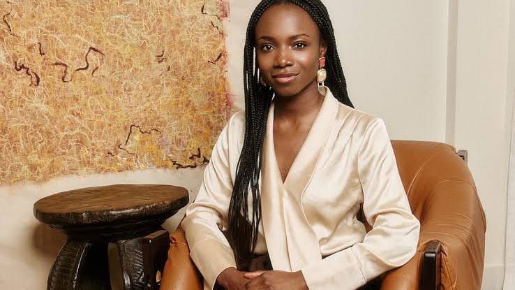 AfricaFactsZone's tweet photo. Nigerian-American Engineer, Yinka Ogunbiyi has built the world's first braid-assist robot, HaloBraid to save time and reduce stress for hairdressers.

The company has raised $7 million and has more than 7,000 salons on its waitlist. https://t.co/qtY33dMzzM