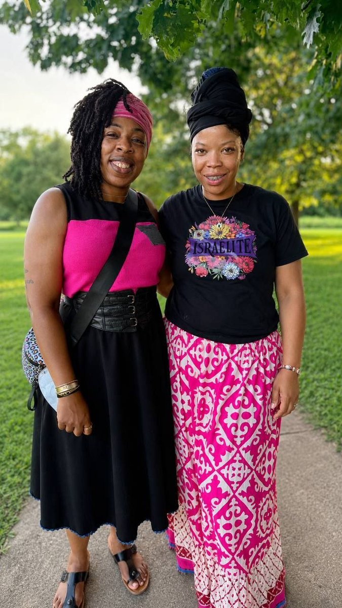 iuiccincinnati's tweet photo. This is a place where joy, laughter and a bond beyond no other is created! #FamilyAndFriendsBBQ
.…………………………………….
Visit our website here 💻👨🏾💻🖥
🔴 https://t.co/FTc5MmJ0Ve
#IUIC #CINCINNATI #TheCookOut #UnityAndLove
Text "Give" To (646) 982-3858 To Donate now! https://t.co/5dWLcsOdmM