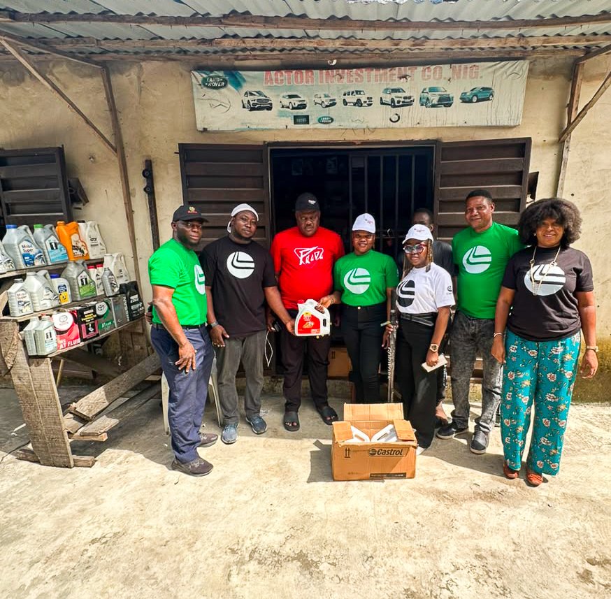 EternaIndLtd's tweet photo. Bogije came alive with Castrol! 🔥At Optima Service Station, a proud Castrol partner, motorists experienced the performance and protection that make Castrol a trusted choice. The journey continues at Rainoil Station, Oniru | 27 July.  

#CastrolLubricants #ProtectMoreDriveMore https://t.co/pHTEMj1iKQ