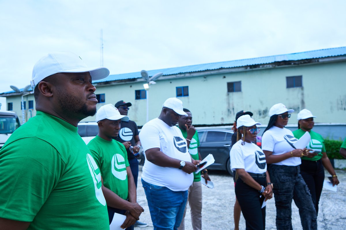 EternaIndLtd's tweet photo. Bogije came alive with Castrol! 🔥At Optima Service Station, a proud Castrol partner, motorists experienced the performance and protection that make Castrol a trusted choice. The journey continues at Rainoil Station, Oniru | 27 July.  

#CastrolLubricants #ProtectMoreDriveMore https://t.co/pHTEMj1iKQ
