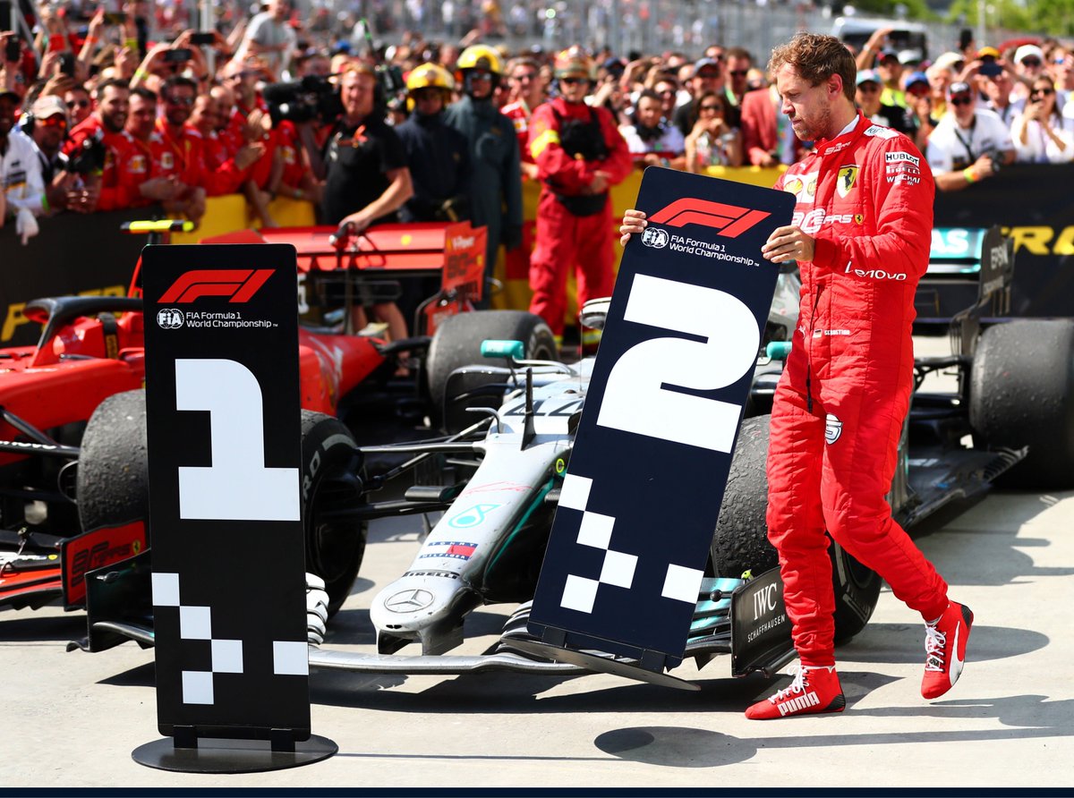 ScrewderiaF1's tweet photo. FIA official after Hamilton parked it in the P1 spot https://t.co/9vLeWfjZno
