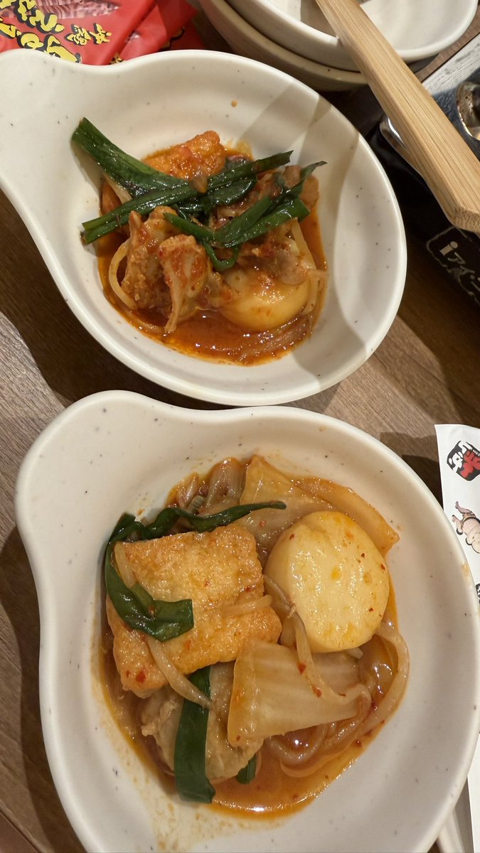 marucheeeeese's tweet photo. 赤から高田馬場店で無限ハーゲンしてきた！
店員さんが予約取る時も入店時もハーゲンダッツ食べ放題の在庫状況とか確認してくれてめちゃ親切でした。
そして、今日で食べ放題終わったみたいです。駆け込みセーフ！
個人記録5個！定価の元は取った！
カロリーは3日分摂った！
あと鍋美味い！(3辛と8辛) https://t.co/tPTu9SIRsr