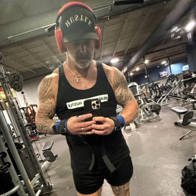 davewhichard's tweet photo. #NewProfilePic https://t.co/ajxt8fPW8e