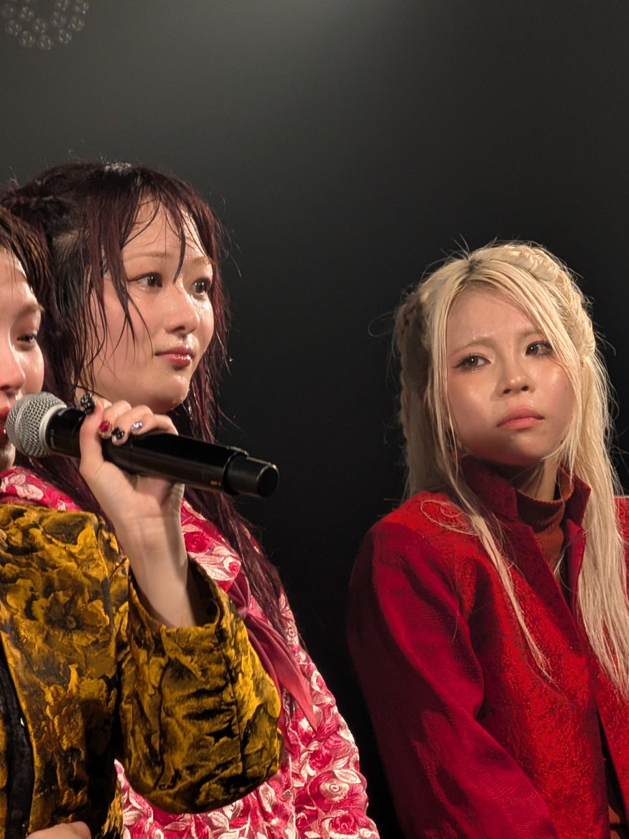 bandits58's tweet photo. ベビの感動MCを母親の様な眼差しで見つめるココちゃん😢
 #ギャンパレ
 #帯広メガストーン https://t.co/cCCx9a4Zhv