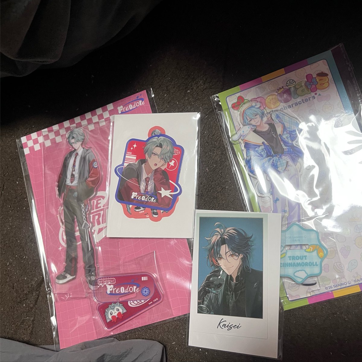 96turu's tweet photo. 念願のが届いたよ！

買うの厳選してるつもりだけど
どうしてそんなにめろいんだ？？？
メッロこんなの女の子ほうっておきませんわ https://t.co/h10Yf5X3rs