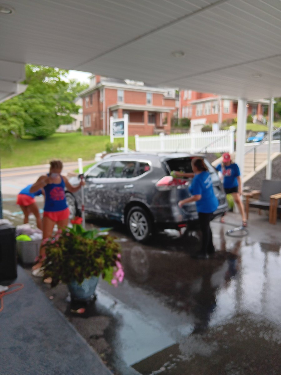 JDakan12's tweet photo. Thank you @MohiganCheer for the car wash!
Go see them at Smith Funeral Home in Westover until 2pm!

@MohiganAthletic @countryroads22 https://t.co/teYtoe48ZG