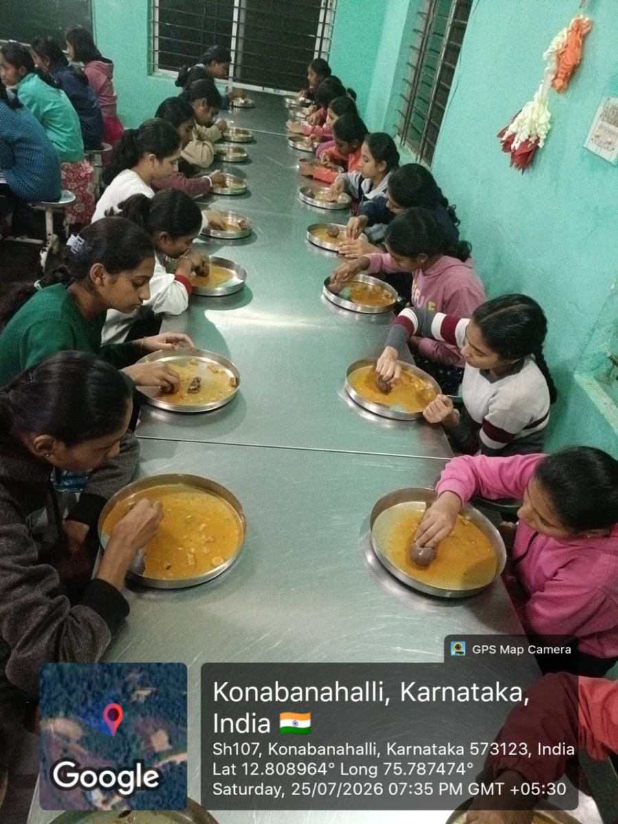 165Mdrs's tweet photo. MDRS 165
25-07-26
Night dinner 
#SocialAudit_SWDMeals 
#socialwelfare_department https://t.co/zk09gUrmno