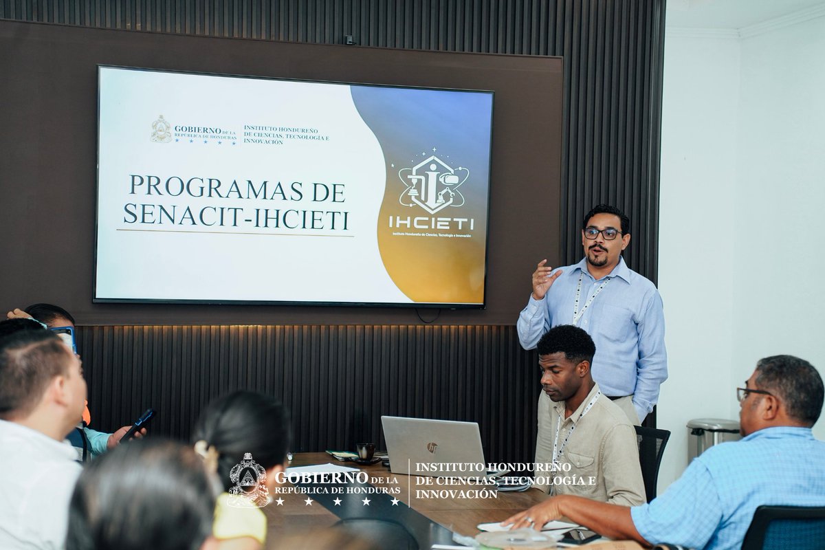 IHCIETI's tweet photo. Técnicos del IHCIETI, junto a representantes de la Comisión Interventora Presidencial, presentaron proyectos estratégicos y un borrador de convenio ante representantes de COPECO, autoridades y alcaldías de Choluteca, con el objetivo de impulsar la tecnología. https://t.co/2p1AblX1AU