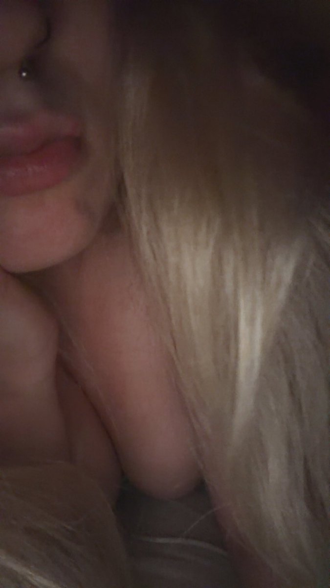 Celxnaax's tweet photo. Alles gehört der Herrin ! Dein Wille, dein Geld, und deine Lust.😝💸
#fickstück #findom #herrin #göttin #loser #zahlschwein #zahlsau #zahlsklave #geldgöttin #findomherrin #tribut #zahlnutte https://t.co/RhBk7t7Mc3