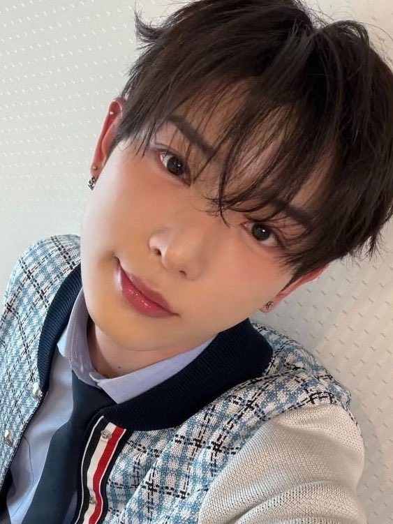 haruallure's tweet photo. 🫐

#lunéselcaday #andteam_harua #andTEAM #LunéJidoriDay #harua @andTEAMofficial @andTEAM_members https://t.co/ceiKK5aW7R