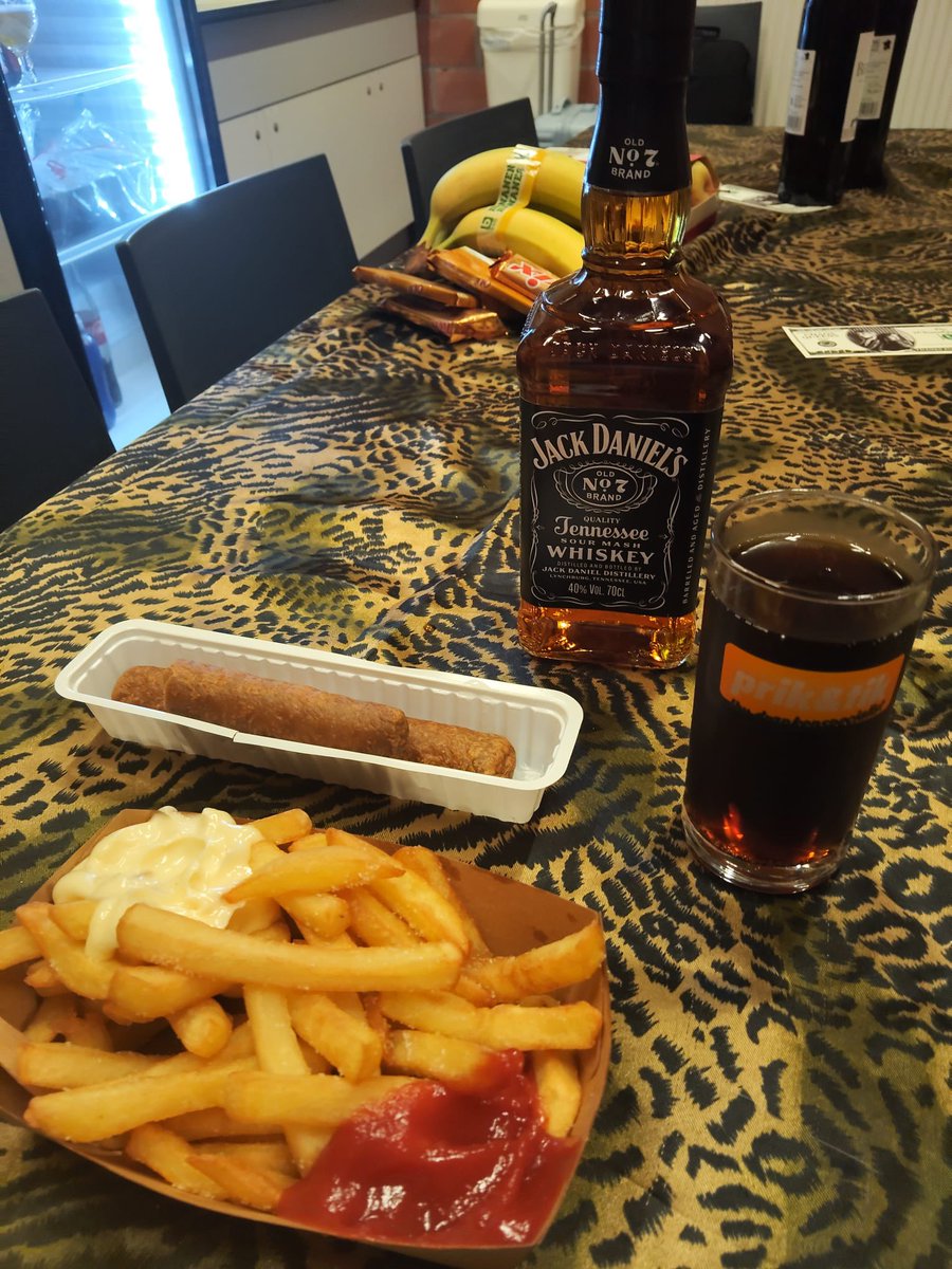 tygersofpantang's tweet photo. Lunch Belgian style ⚡️ https://t.co/cQoa4pUspE