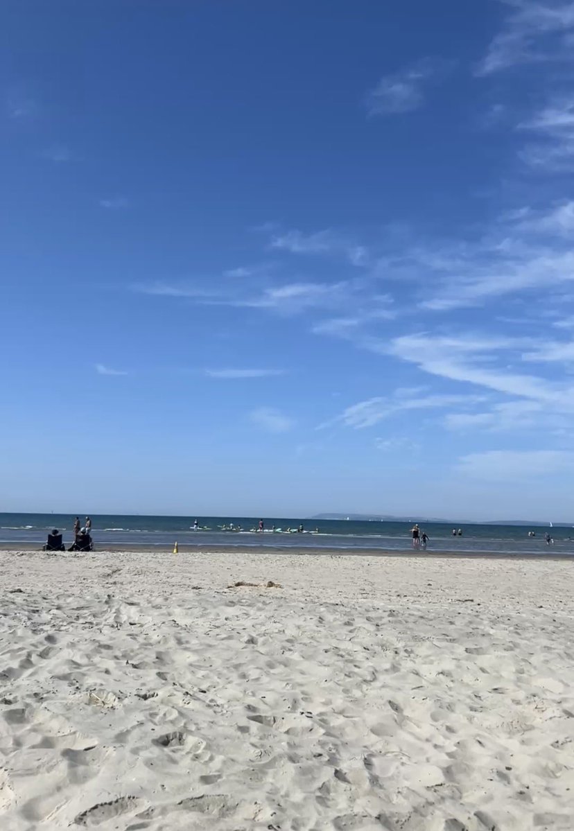 HelenJones66969's tweet photo. Beautiful day down at West Wittering beach 🏖️ https://t.co/UEmw7TS76z