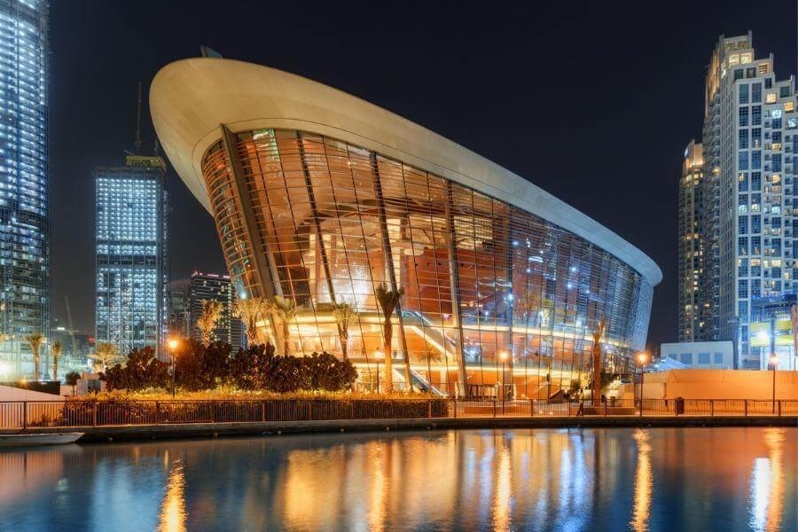 iamiLaythDad's tweet photo. Dubai Opera - Zaha Hadid. https://t.co/J1fWD1hr1G