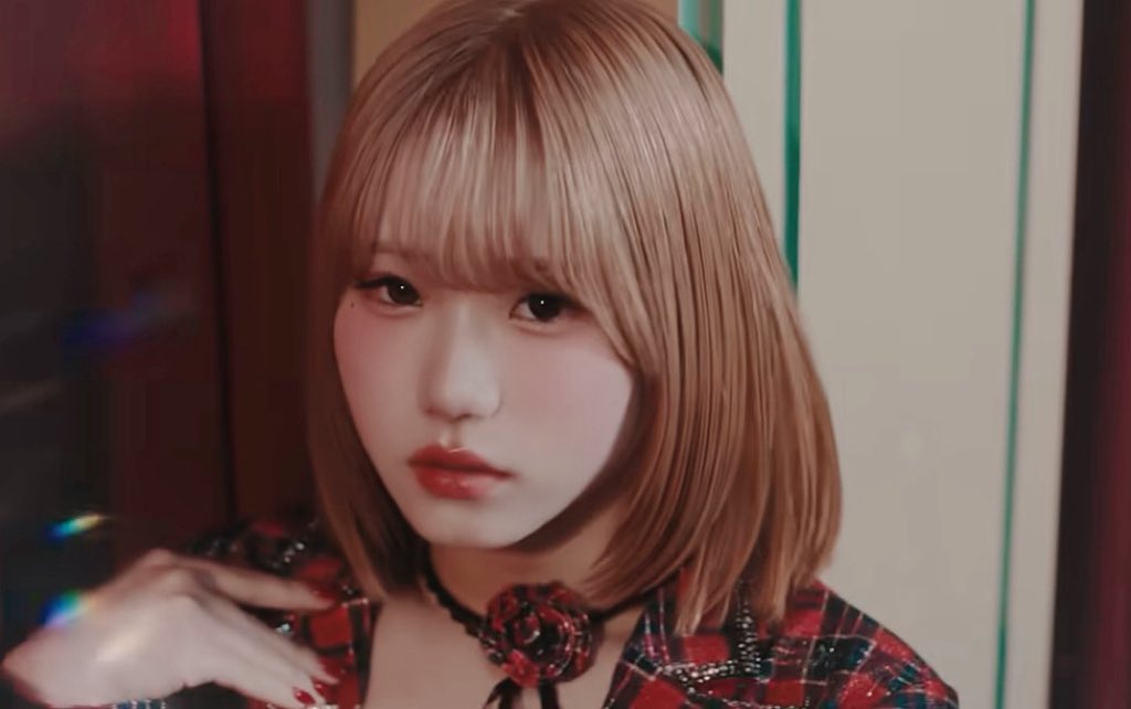 soyeonshuhuua's tweet photo. 相方のうちの子も貼っとくか…

⇦15歳　　　　　　　　18歳⇨ https://t.co/p2WrL9WA5v