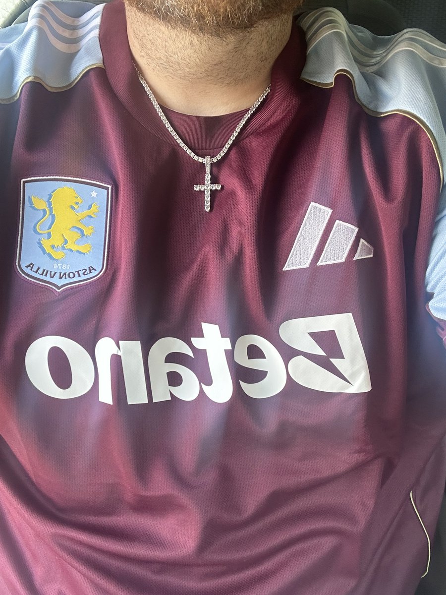 seffalis's tweet photo. Match Day. My First Day in Claret and blue.

Come on Villa! #AVFC #UTV https://t.co/CaP6PcLLX0