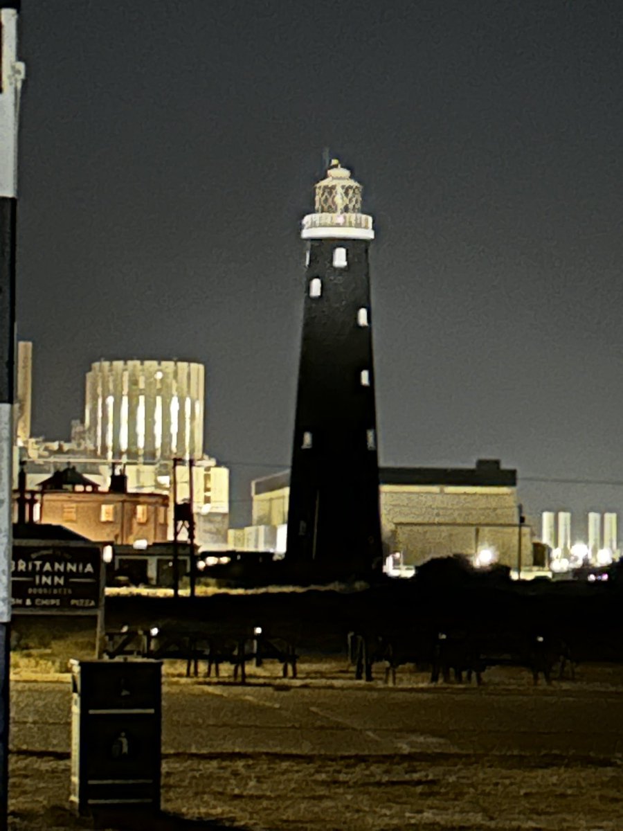 MischaLore's tweet photo. Dungeness at Midnight https://t.co/FpuBH3p30H
