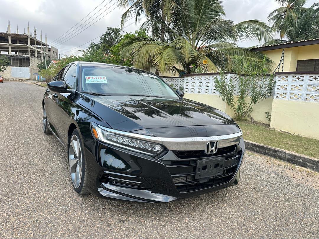 Kwesi_Agyei_'s tweet photo. 2018 Honda Accord touring
Full option 
300k cedis 
Cleared recently 
Ready to meet buyer https://t.co/oR72mtat8h