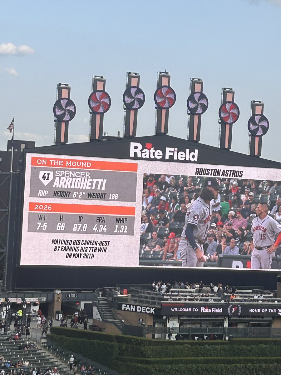 jasmineah15's tweet photo. #FirstSoxGame Even though it didn’t go the way I wanted it to go, I still loved my first time ever at Rate Field - really wonderful atmosphere and even got a nice pin and a first game certificate! I will definitely be back in the near future. https://t.co/6GFEf4BrhZ