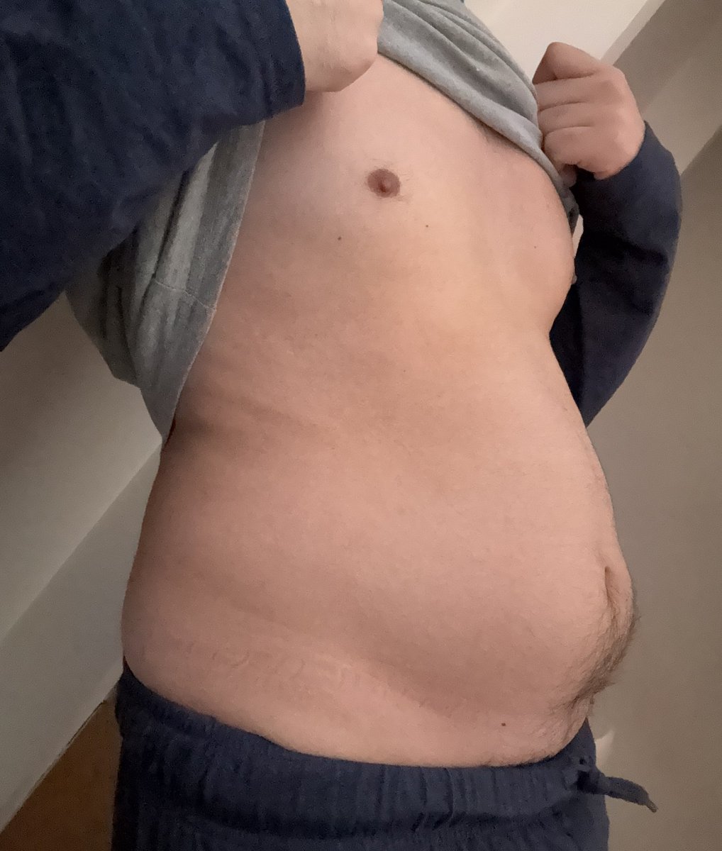musclecubcl's tweet photo. The morning after https://t.co/ddsSwdKO1T