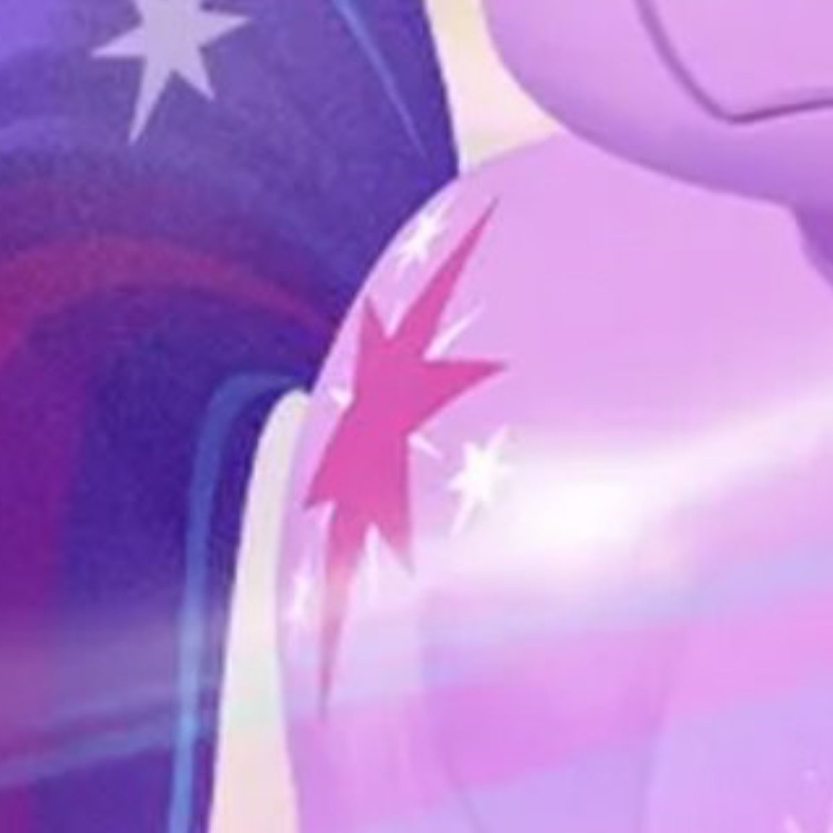 rosevelvett___'s tweet photo. I just realized that twilight's cutie mark only has 4 stars whereas the g4 one had 6 stars representing the mane six, i'm so sad https://t.co/gELAdgYV1c
